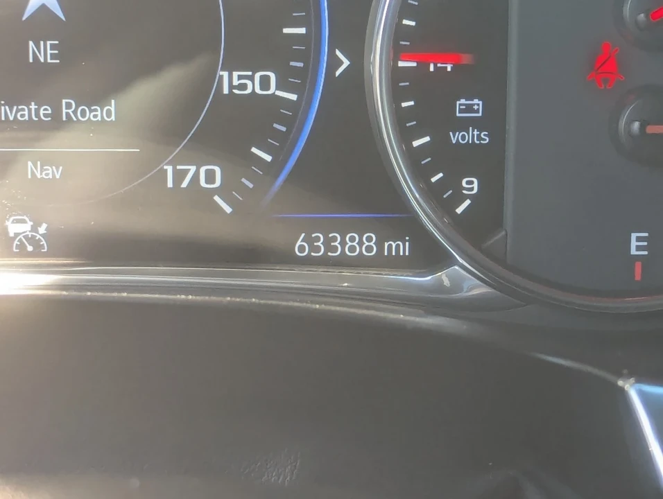 2022 Chevrolet Traverse - Image 19 of 21
