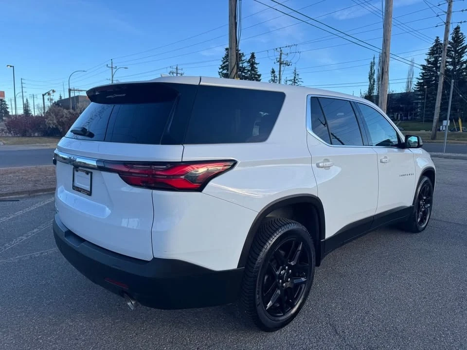 2022 Chevrolet Traverse - Image 6 of 16