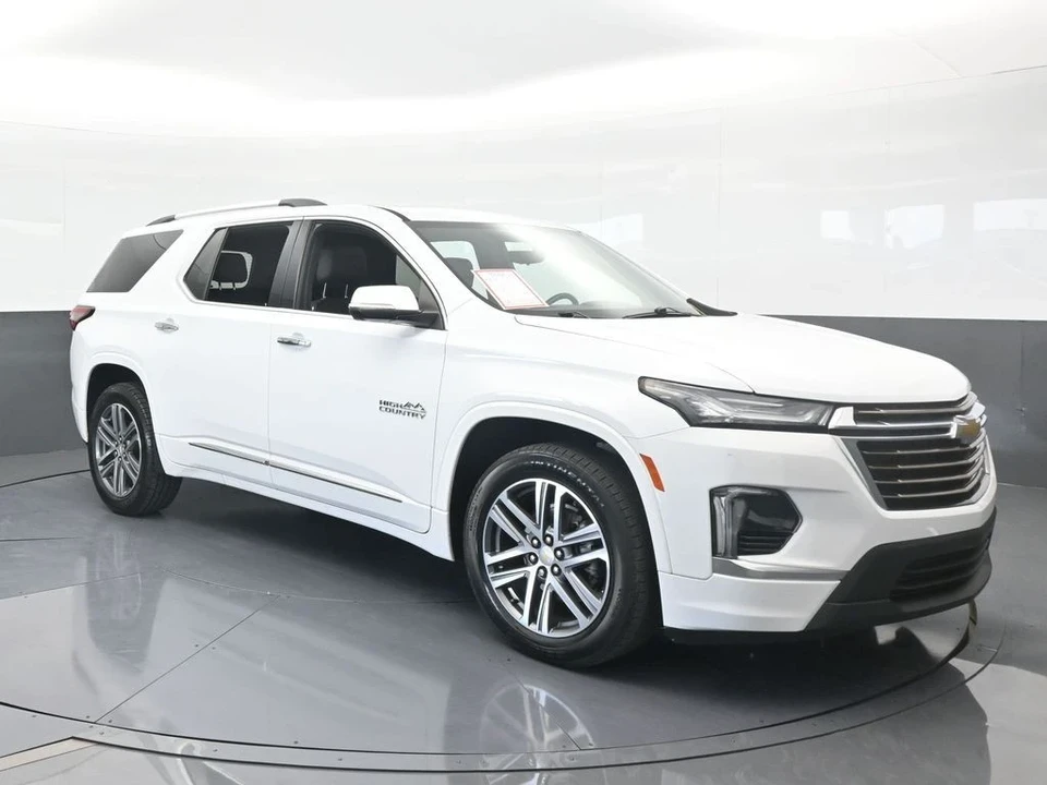 2022 Chevrolet Traverse - Image 8 of 12