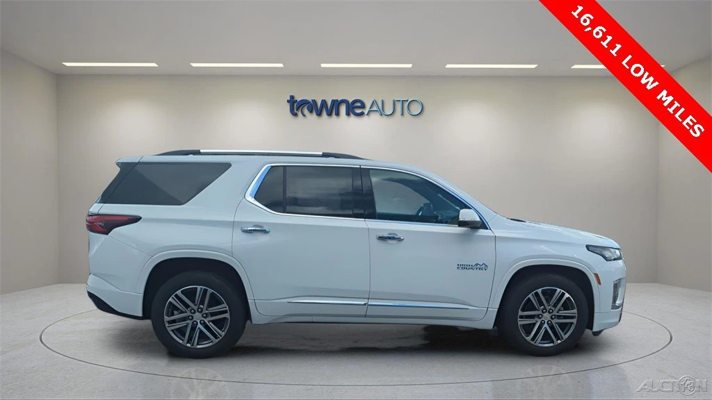 2022 Chevrolet Traverse - Image 6 of 12