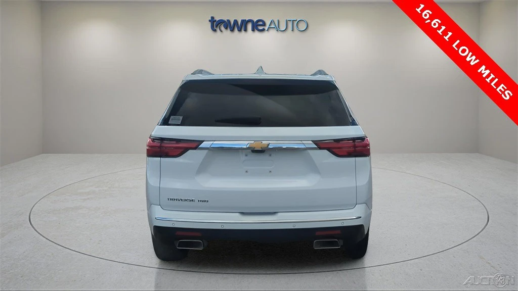 2022 Chevrolet Traverse - Image 4 of 12