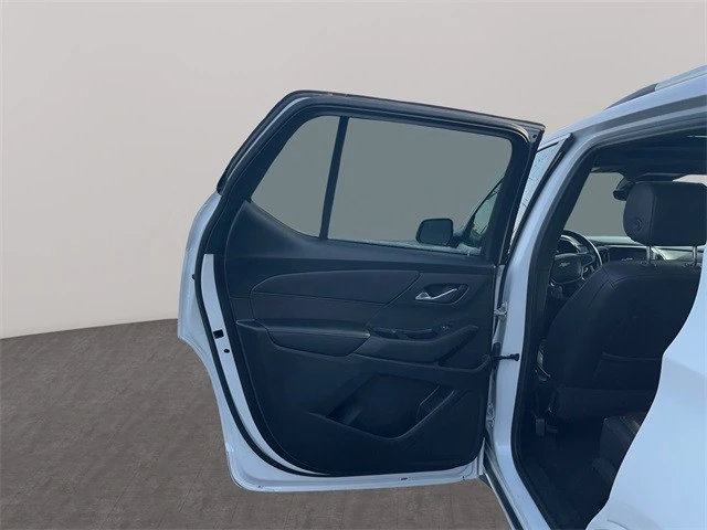 2022 Chevrolet Traverse - Image 13 of 21
