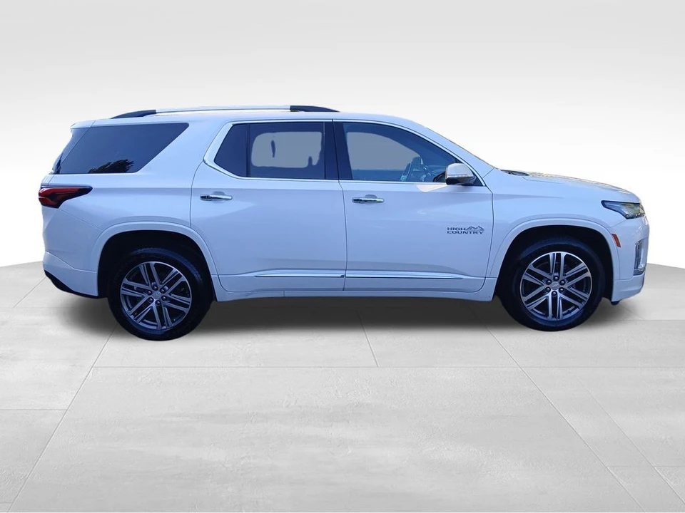 2022 Chevrolet Traverse - Image 7 of 12