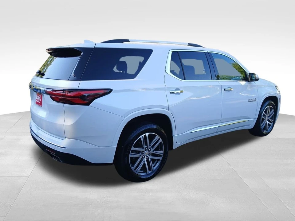 2022 Chevrolet Traverse - Image 5 of 12