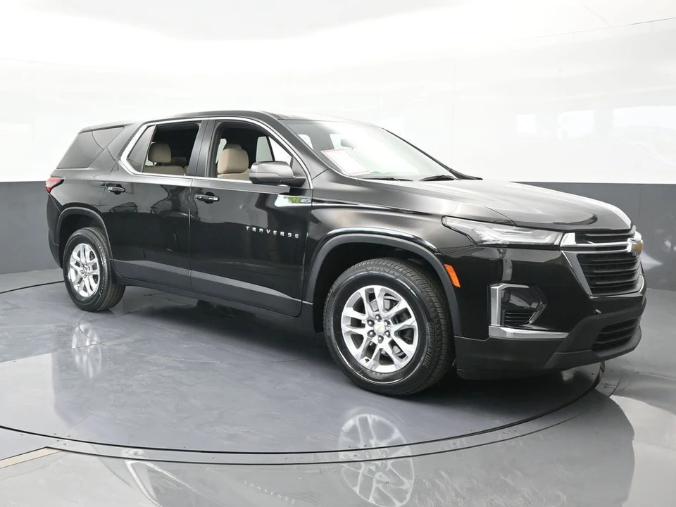 2022 Chevrolet Traverse - Image 8 of 12