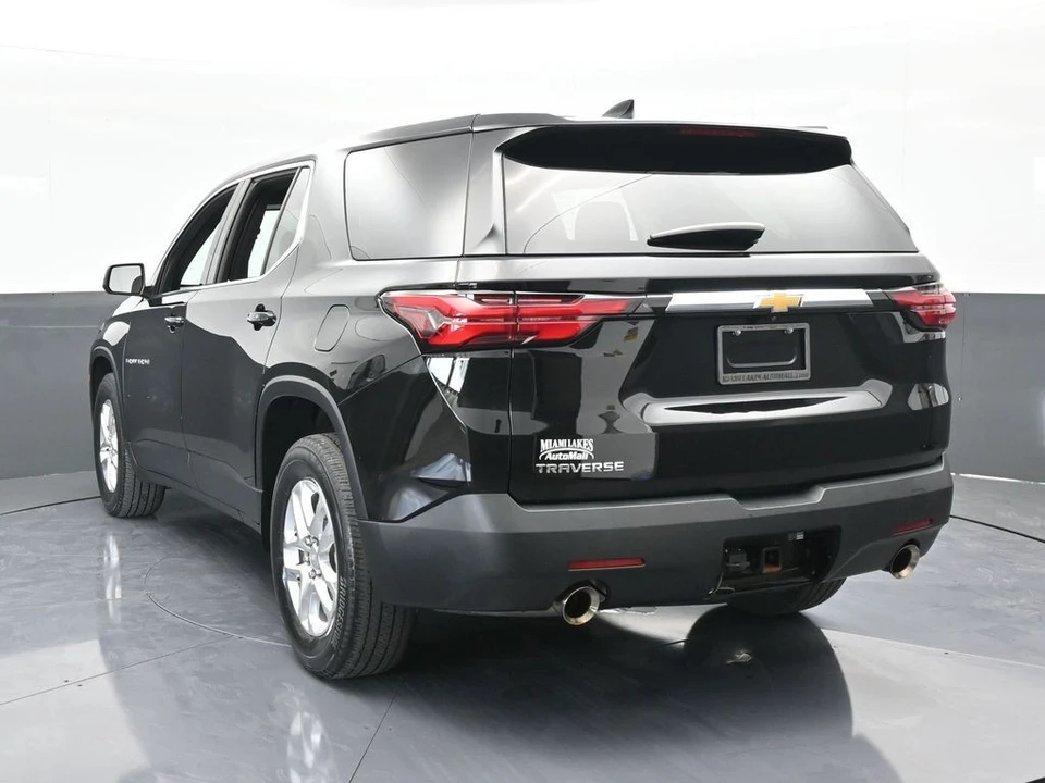 2022 Chevrolet Traverse - Image 4 of 12