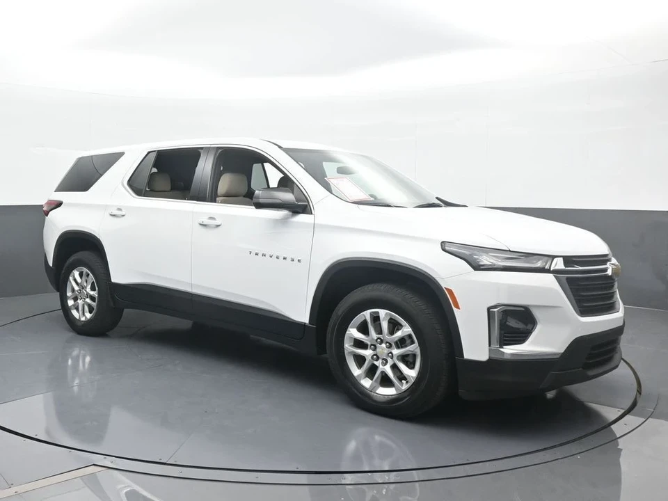 2022 Chevrolet Traverse - Image 8 of 12