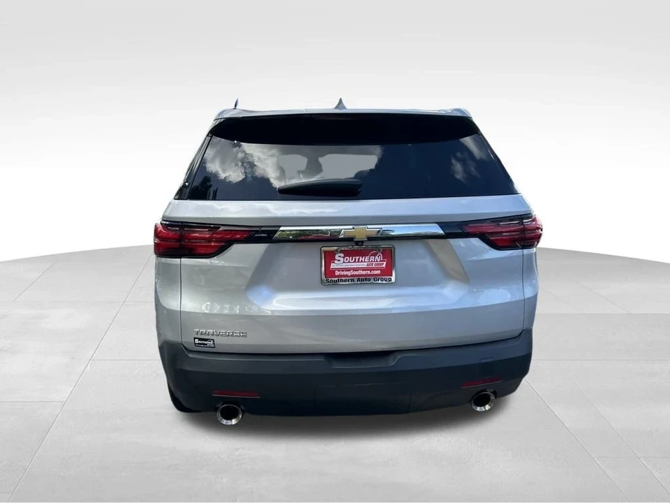 2022 Chevrolet Traverse - Image 8 of 12