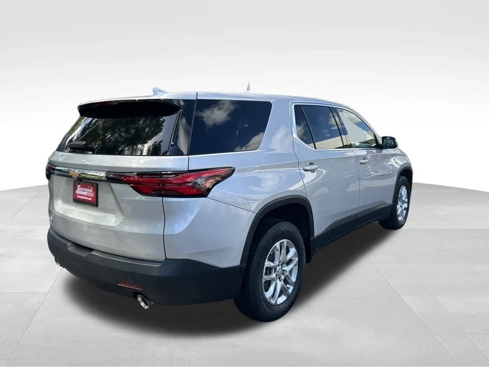 2022 Chevrolet Traverse - Image 10 of 12
