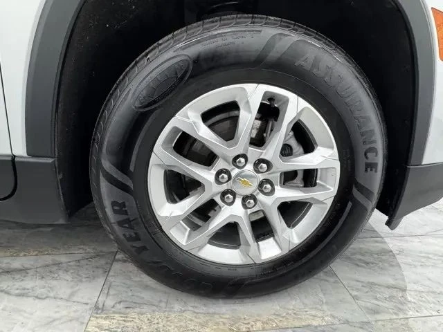 2022 Chevrolet Traverse - Image 11 of 12