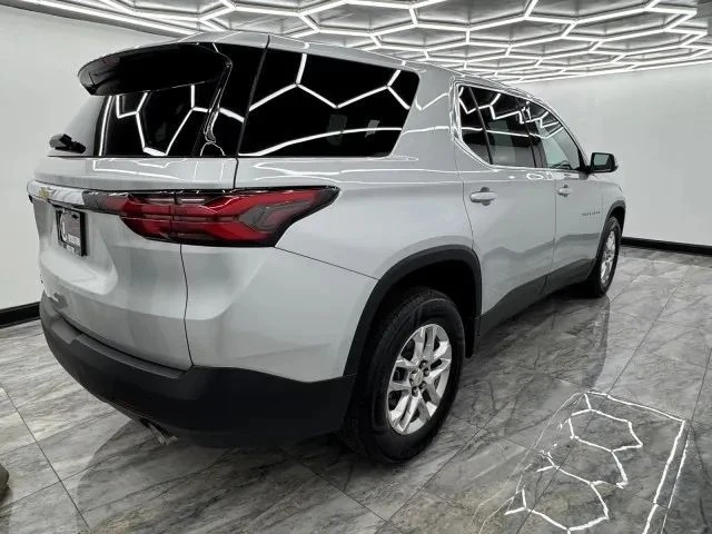 2022 Chevrolet Traverse - Image 9 of 12