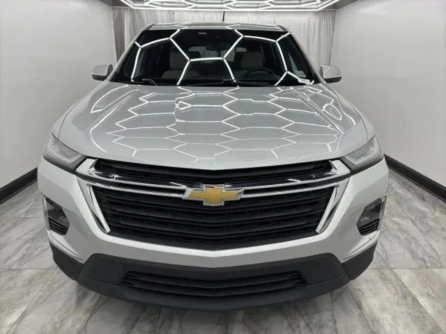 2022 Chevrolet Traverse - Image 2 of 12
