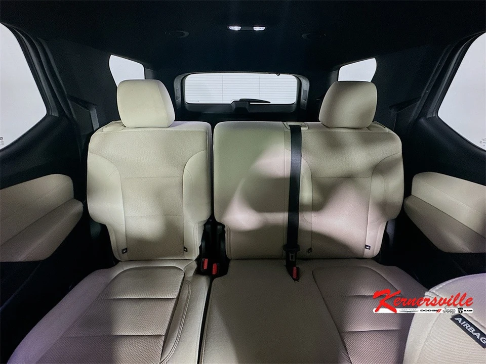 2022 Chevrolet Traverse - Image 13 of 21