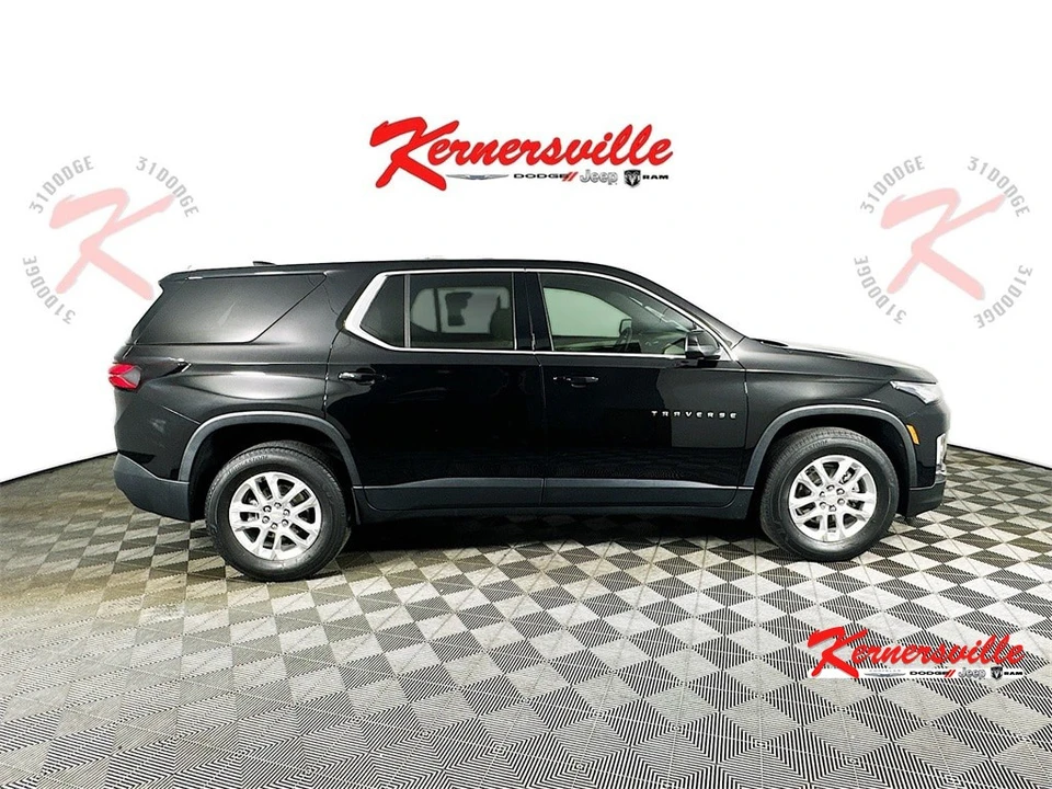 2022 Chevrolet Traverse - Image 8 of 21