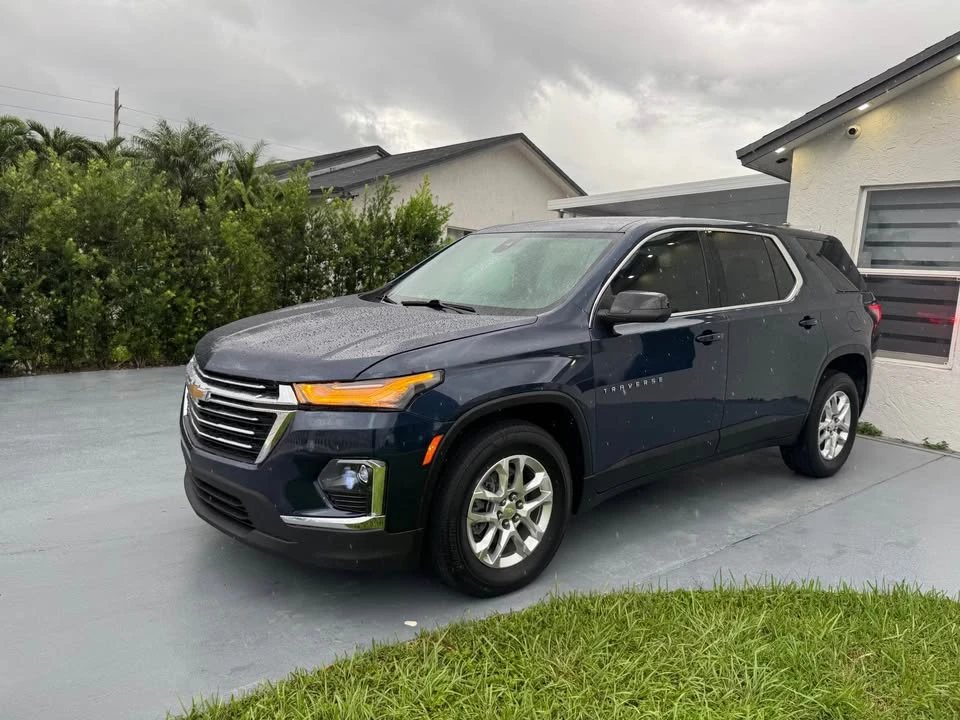 2022 Chevrolet Traverse - Image 3 of 10
