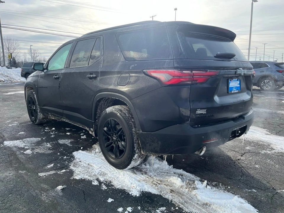 2022 Chevrolet Traverse - Image 7 of 12