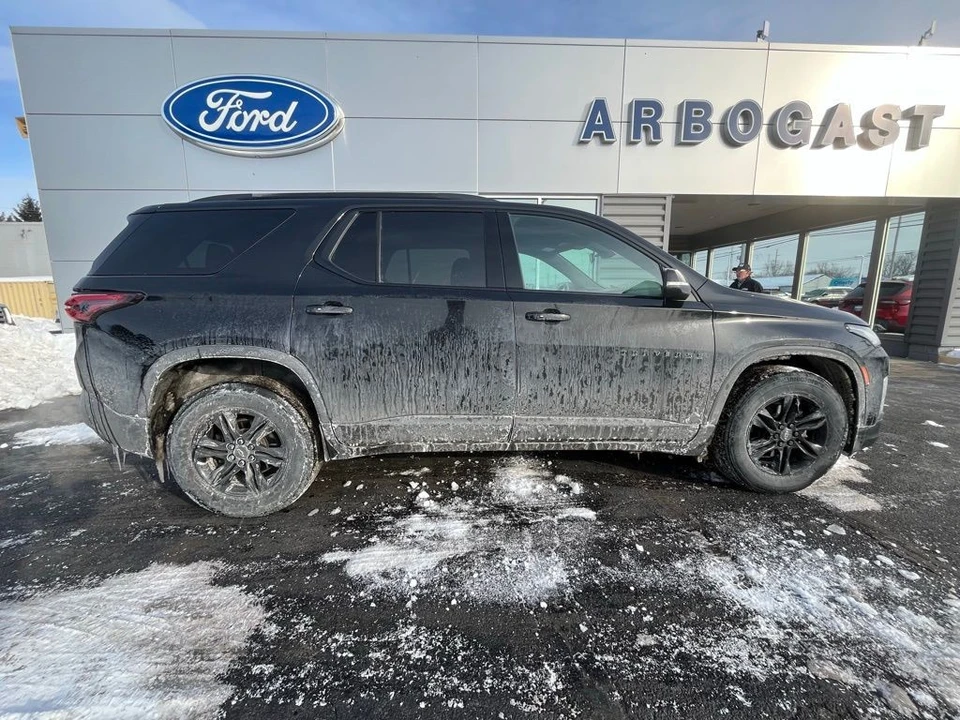 2022 Chevrolet Traverse - Image 2 of 12