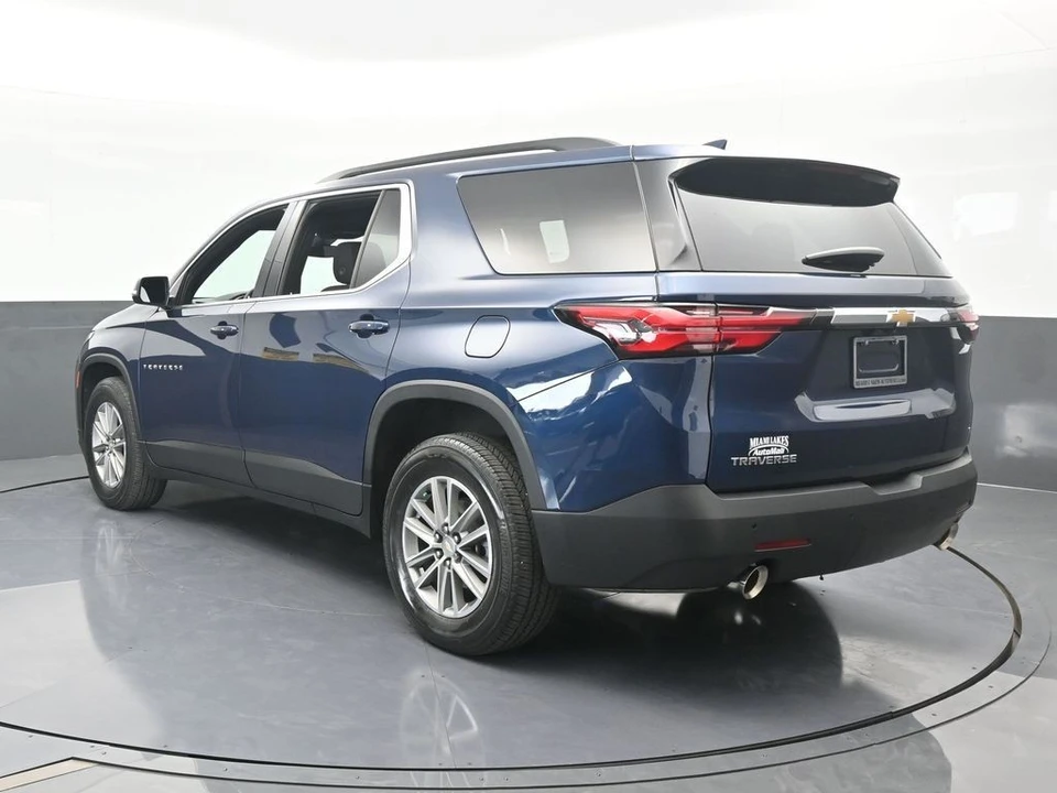 2022 Chevrolet Traverse - Image 4 of 12