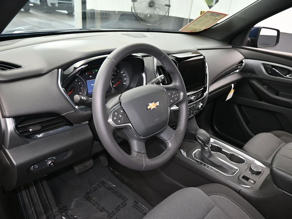 2022 Chevrolet Traverse - Image 10 of 12