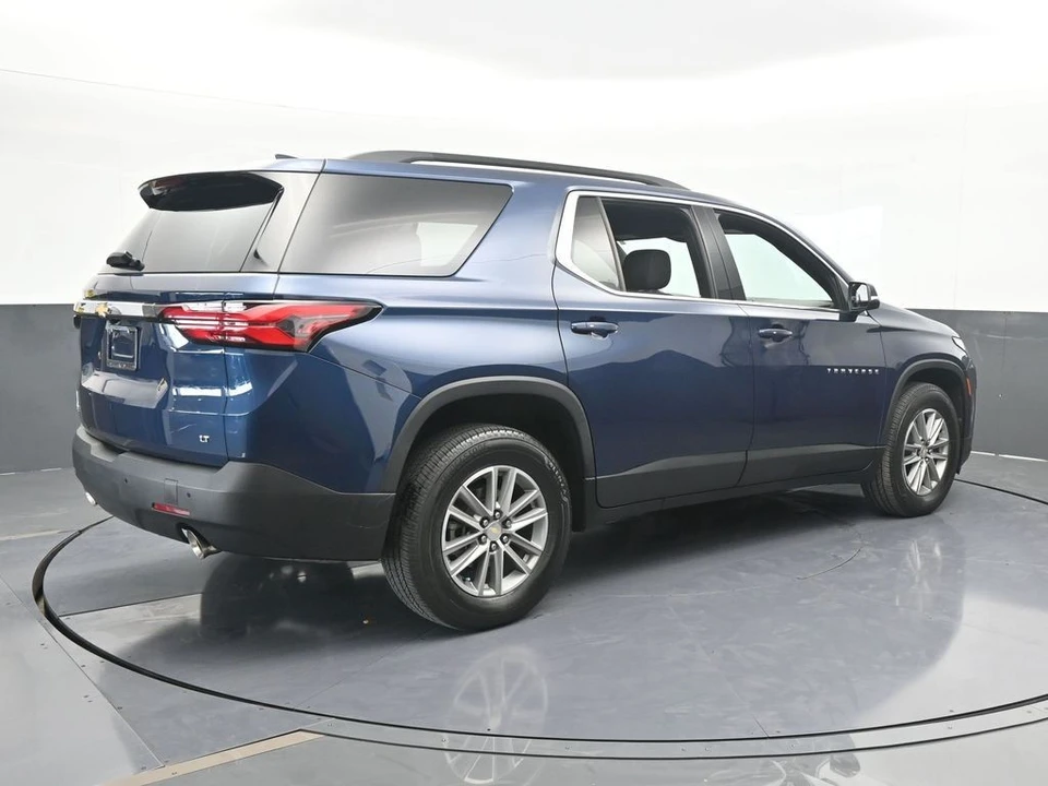 2022 Chevrolet Traverse - Image 6 of 12