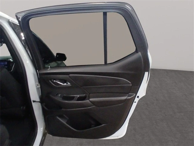 2022 Chevrolet Traverse - Image 18 of 21