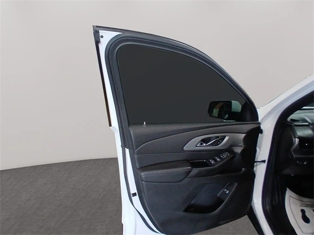 2022 Chevrolet Traverse - Image 11 of 21