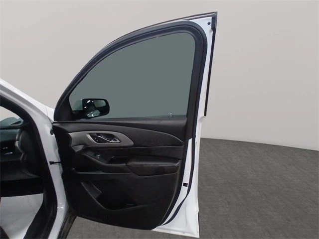 2022 Chevrolet Traverse - Image 16 of 21