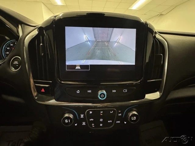 2022 Chevrolet Traverse - Image 16 of 17