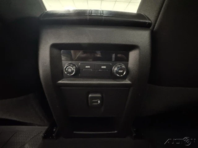 2022 Chevrolet Traverse - Image 10 of 12