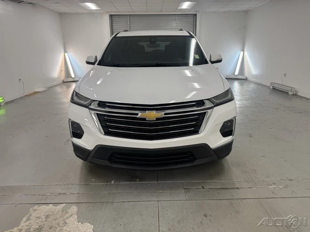2022 Chevrolet Traverse - Image 2 of 12