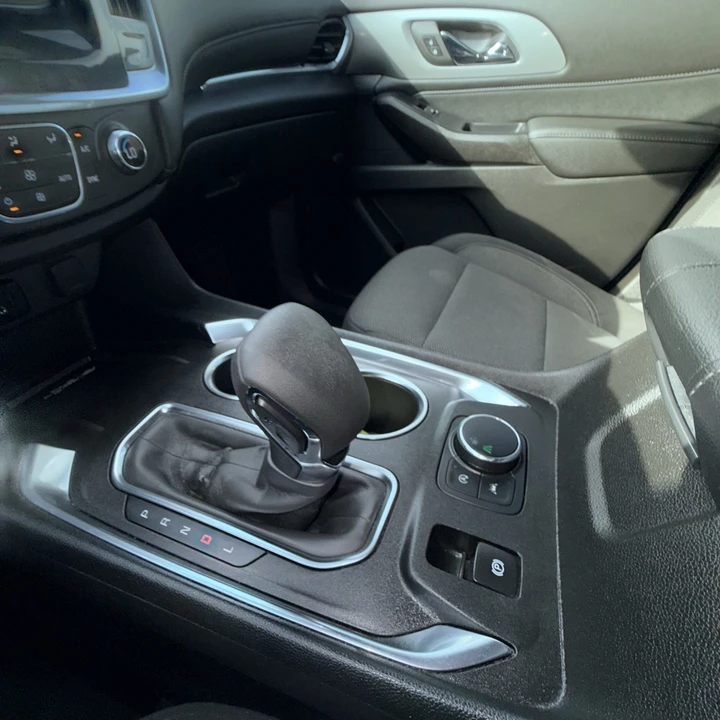 2022 Chevrolet Traverse - Image 19 of 21