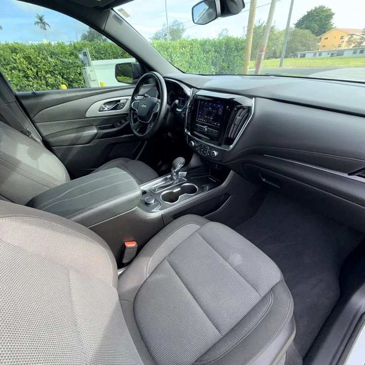 2022 Chevrolet Traverse - Image 10 of 21
