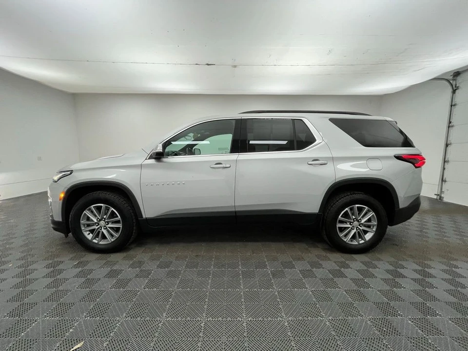 2022 Chevrolet Traverse - Image 12 of 12