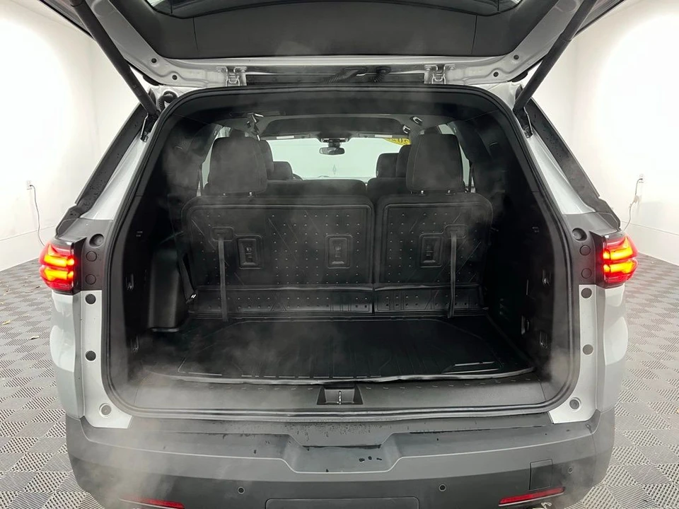2022 Chevrolet Traverse - Image 9 of 12