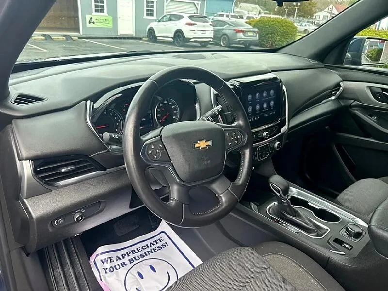 2022 Chevrolet Traverse - Image 6 of 12