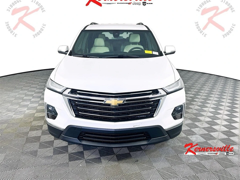 2022 Chevrolet Traverse - Image 2 of 12