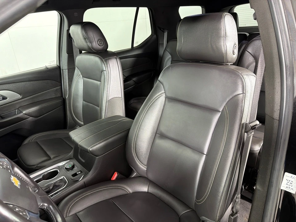 2022 Chevrolet Traverse - Image 13 of 21