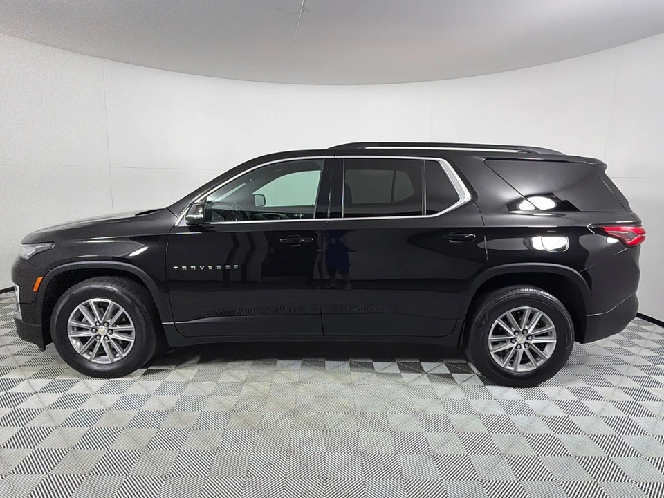 2022 Chevrolet Traverse - Image 8 of 21