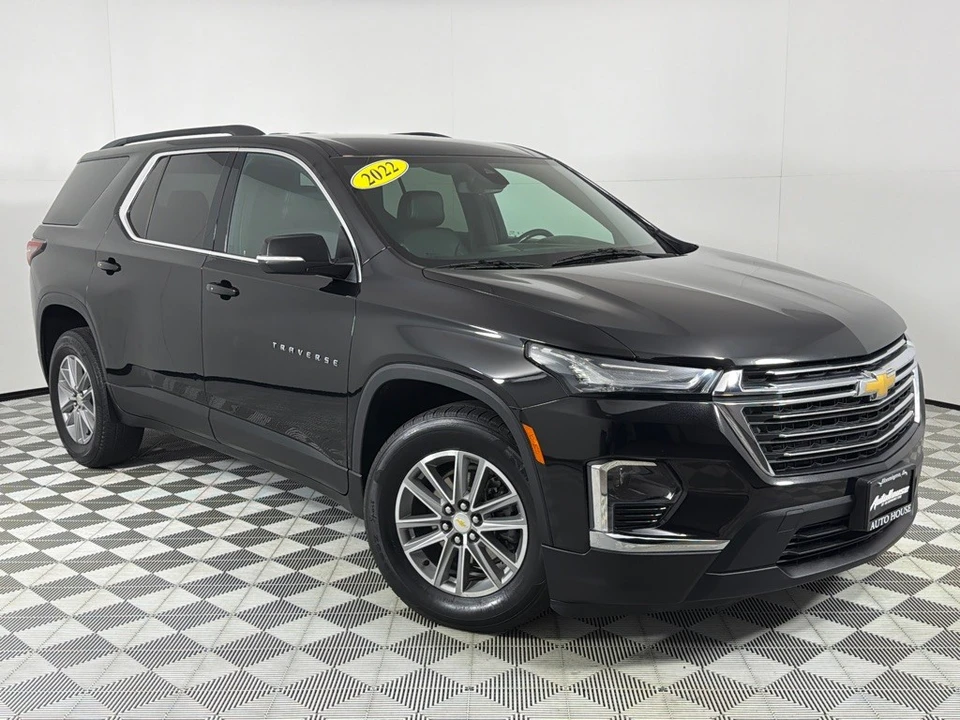 2022 Chevrolet Traverse - Image 2 of 21