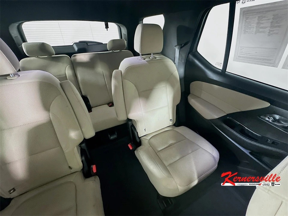 2022 Chevrolet Traverse - Image 14 of 21