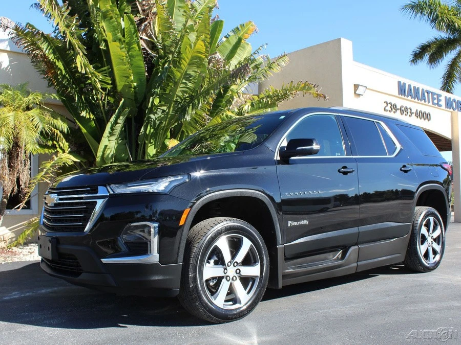 2022 Chevrolet Traverse - Image 8 of 12