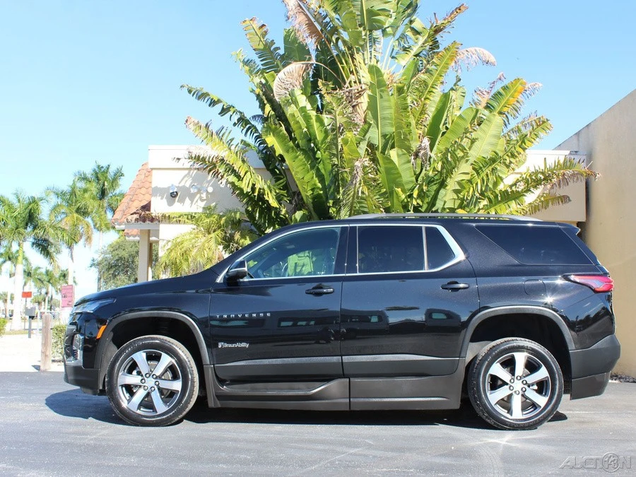 2022 Chevrolet Traverse - Image 9 of 12