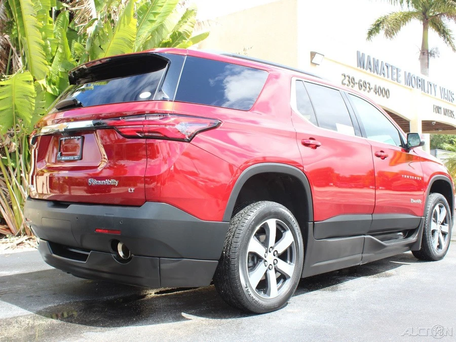 2022 Chevrolet Traverse - Image 5 of 12