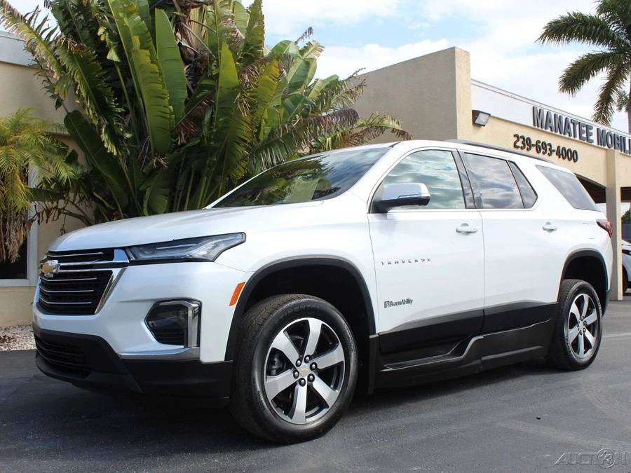 2022 Chevrolet Traverse - Image 6 of 12