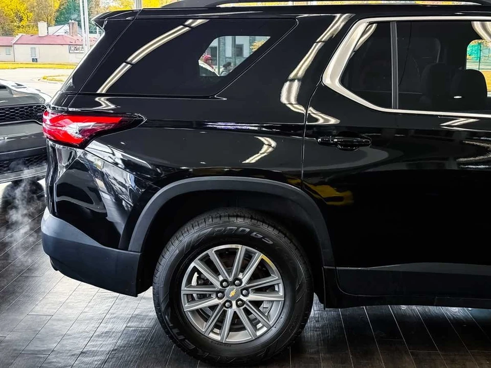 2022 Chevrolet Traverse - Image 15 of 21