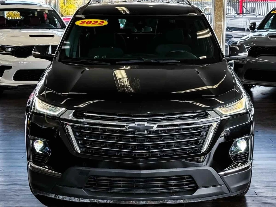 2022 Chevrolet Traverse - Image 3 of 21