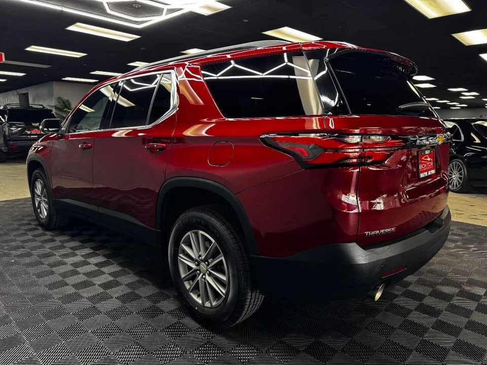 2022 Chevrolet Traverse - Image 9 of 12