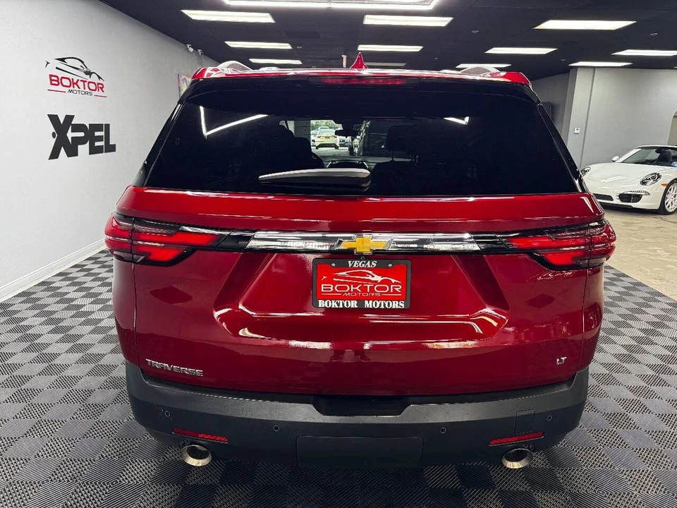2022 Chevrolet Traverse - Image 11 of 12