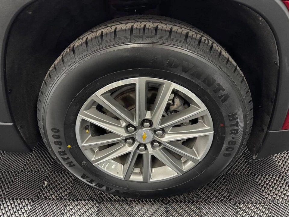 2022 Chevrolet Traverse - Image 18 of 21