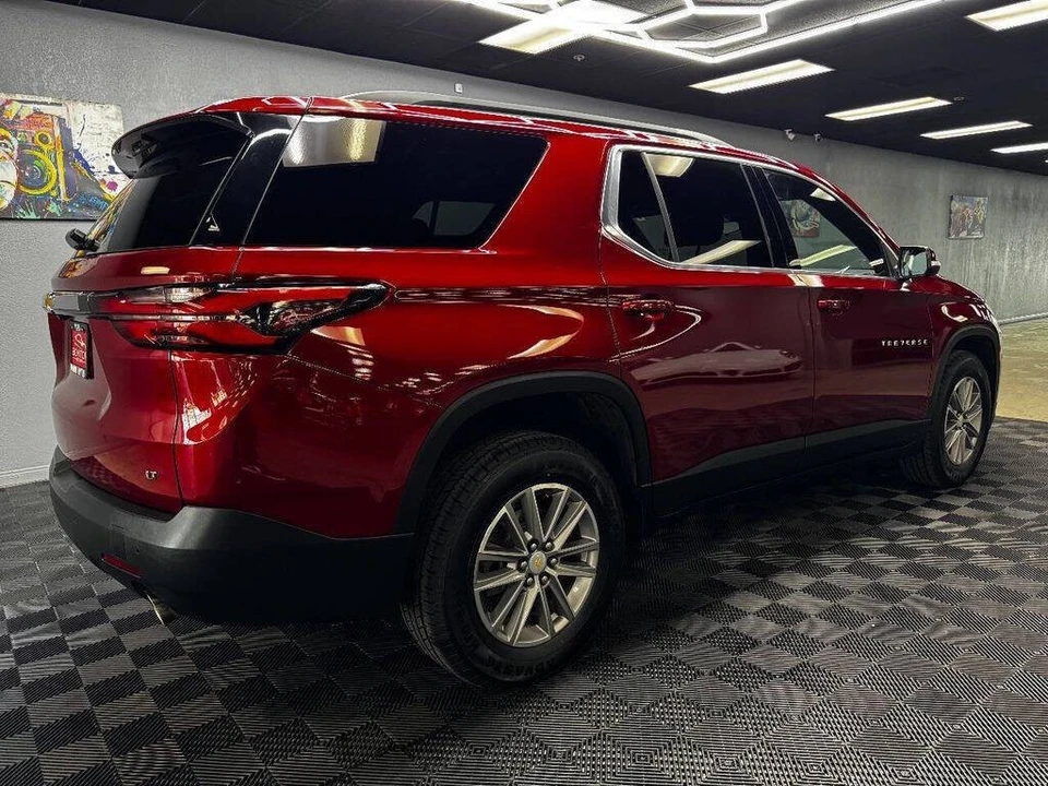 2022 Chevrolet Traverse - Image 15 of 21